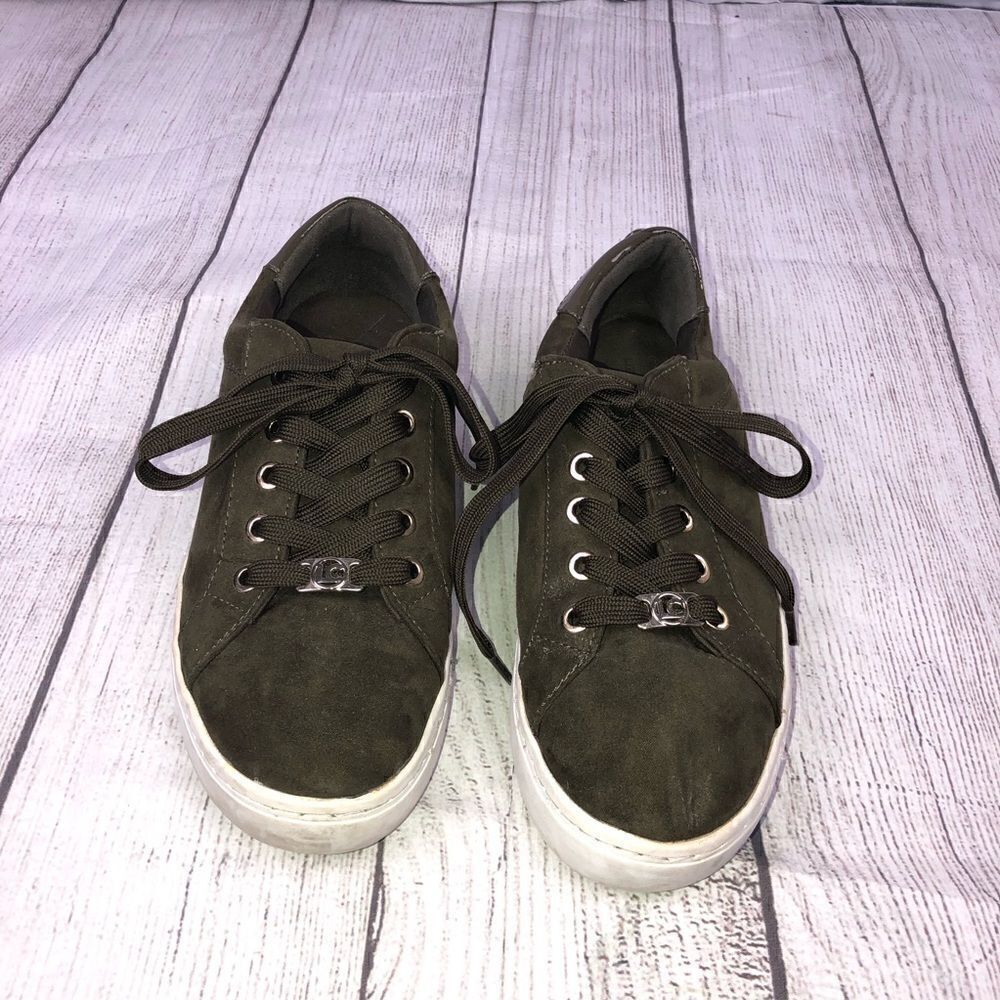 Liz Claiborne tie up sneakers olive green women size 7